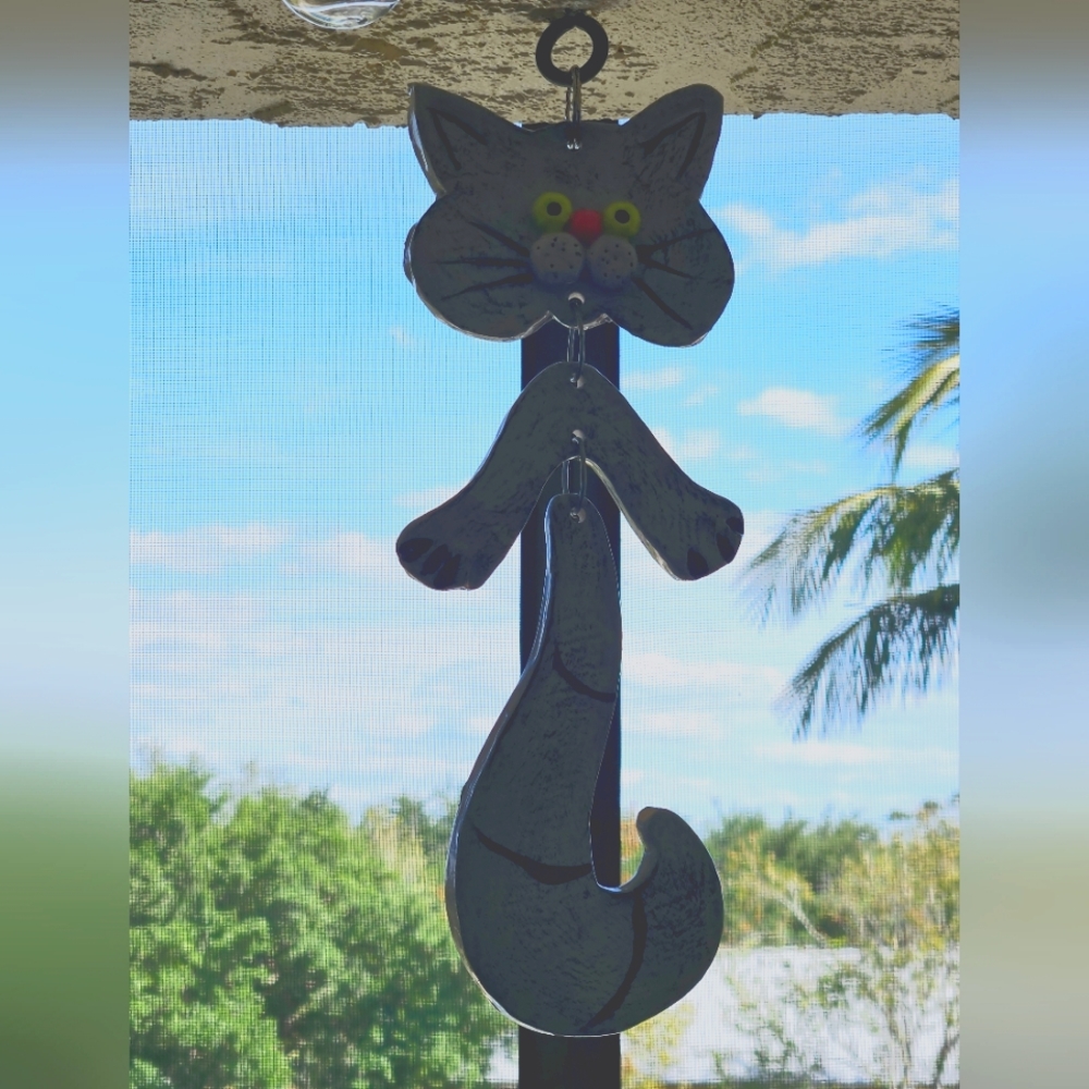 CUTE PORCELAIN ART/ ARTIFACT HANGING CAT 🐈 FOR OUTDOOR  PATIO